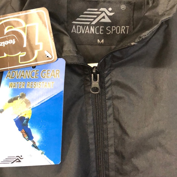 Advance Sport Water Resistant Jacket - Picture 4 of 6